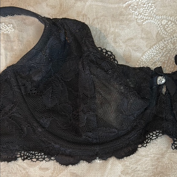 Victoria's Secret Black Lace Balconette Bra - Picture 3 of 7